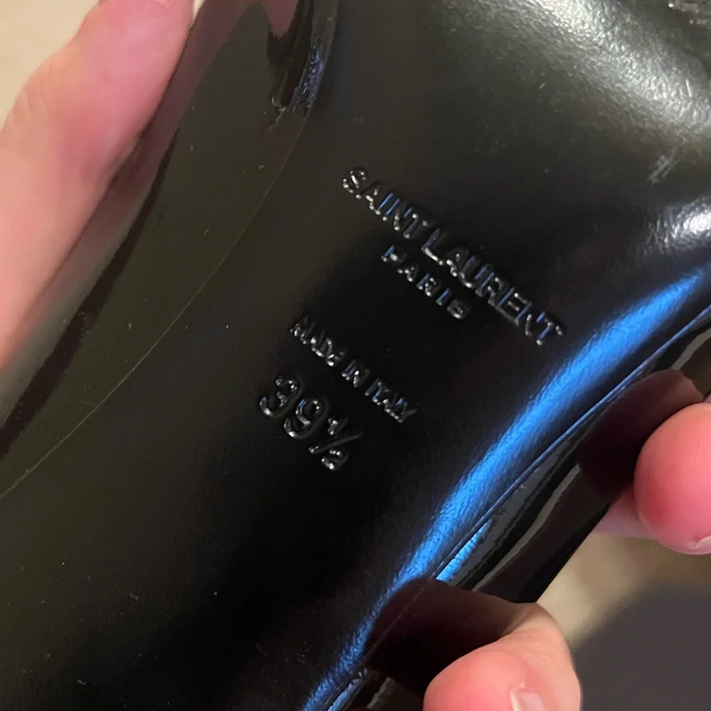 Saint Laurent Black Patent Leather Pointed-Toe Pumps - Picture 4 of 6